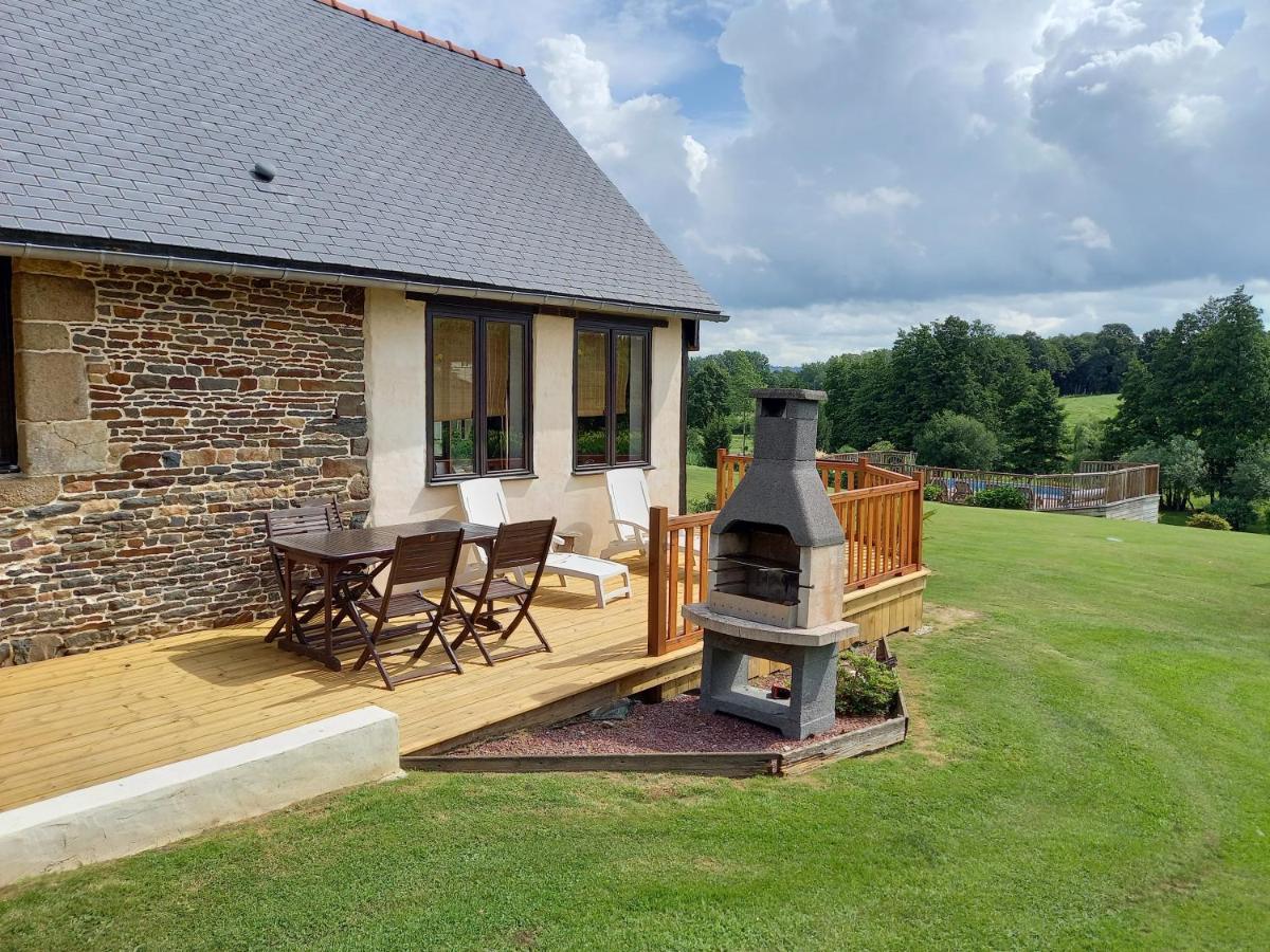 La Gasteboisiere With Swimming Pool And Games Room Le Mesnil-Adelee Exterior photo