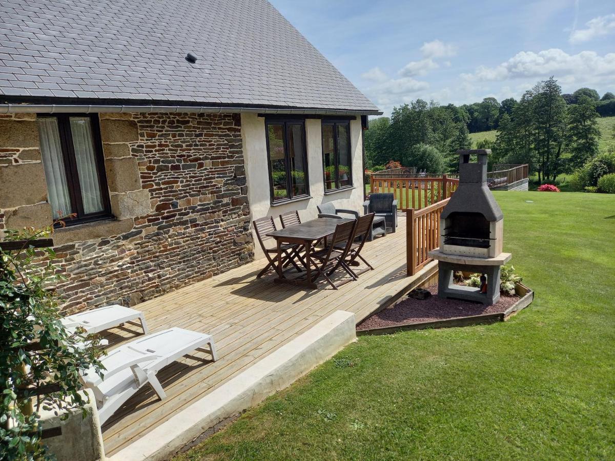 La Gasteboisiere With Swimming Pool And Games Room Le Mesnil-Adelee Exterior photo