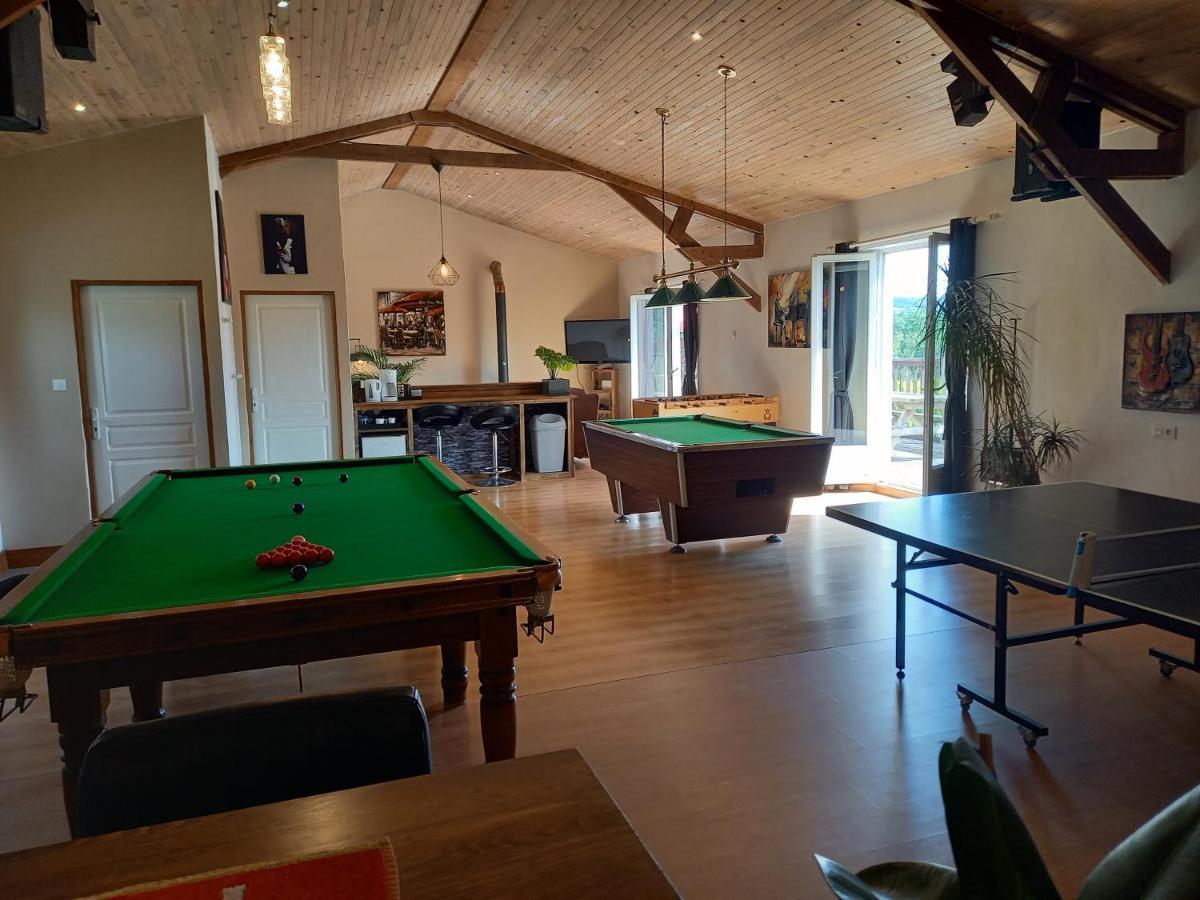 La Gasteboisiere With Swimming Pool And Games Room Le Mesnil-Adelee Exterior photo